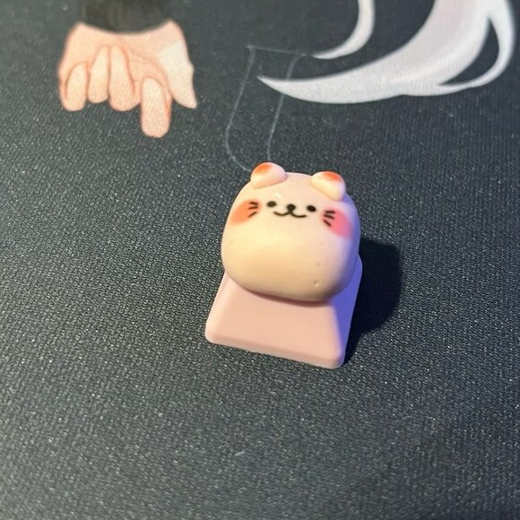 Cute Pink Artisan Keycap, kawaii animal for mechanical keyboard - Picture 4 of 7